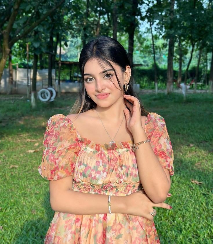 Best-WhatsApp-Girls-Dp