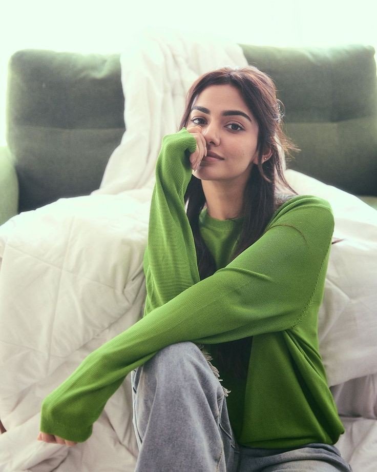 Cute-Profile-Picture-Girls-Dp