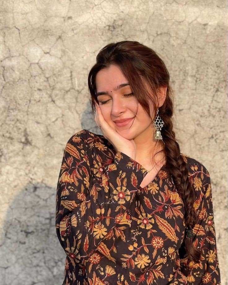 Love-Attitude-Girls-Dp