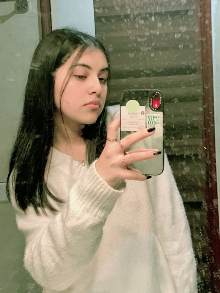 Stylish-Instagram-Girl-Pic