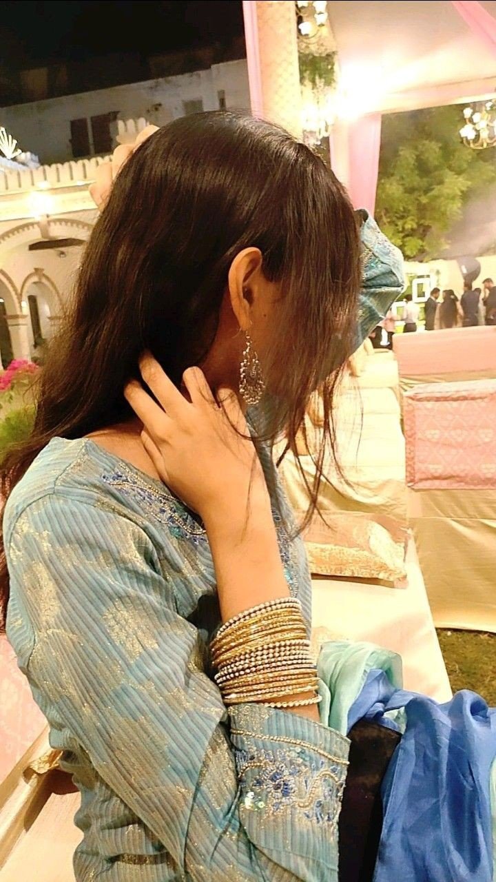 cute-hidden-face-girl-dp cute-hidden-face-girl-dp