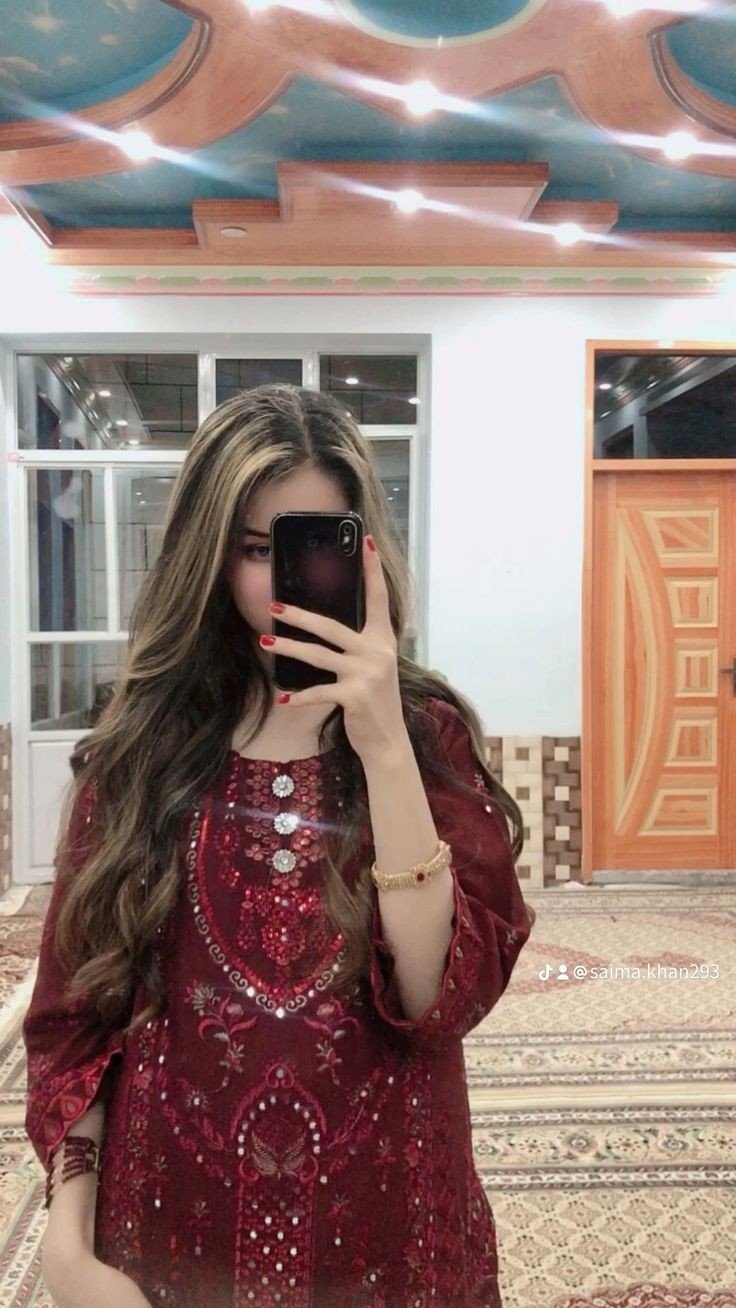 hidden-face-dp-for-social-media hidden-face-dp-for-social-media