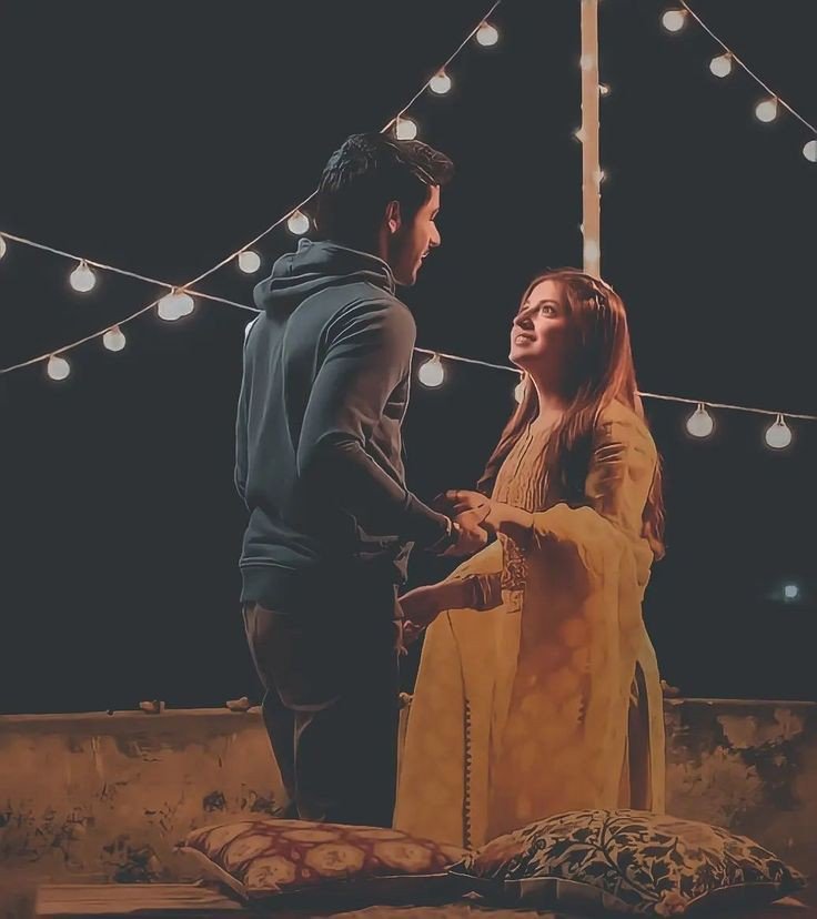 instagram-cute-couple-dp-animation-girl