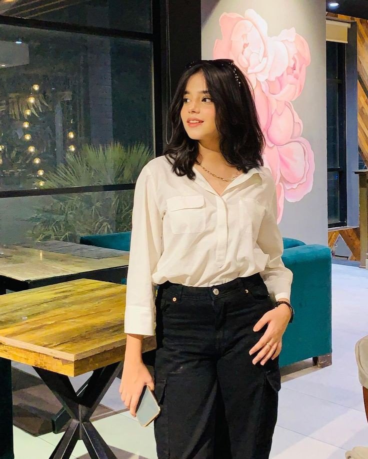 instagram-dp-for-girls-alone