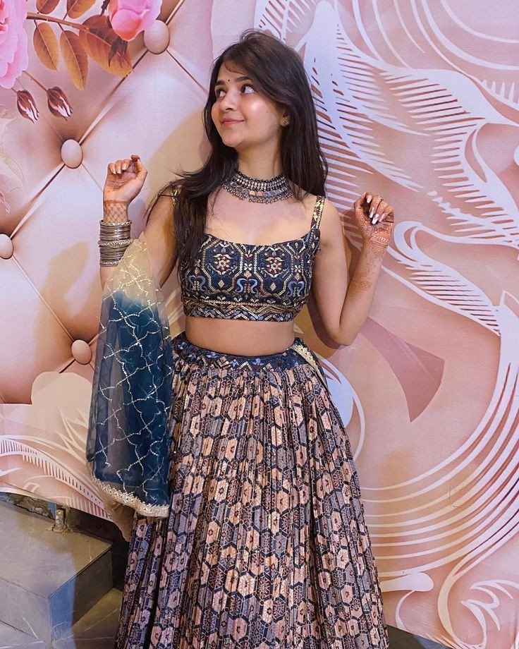 instagram-dp-for-girls-attitude-stylish