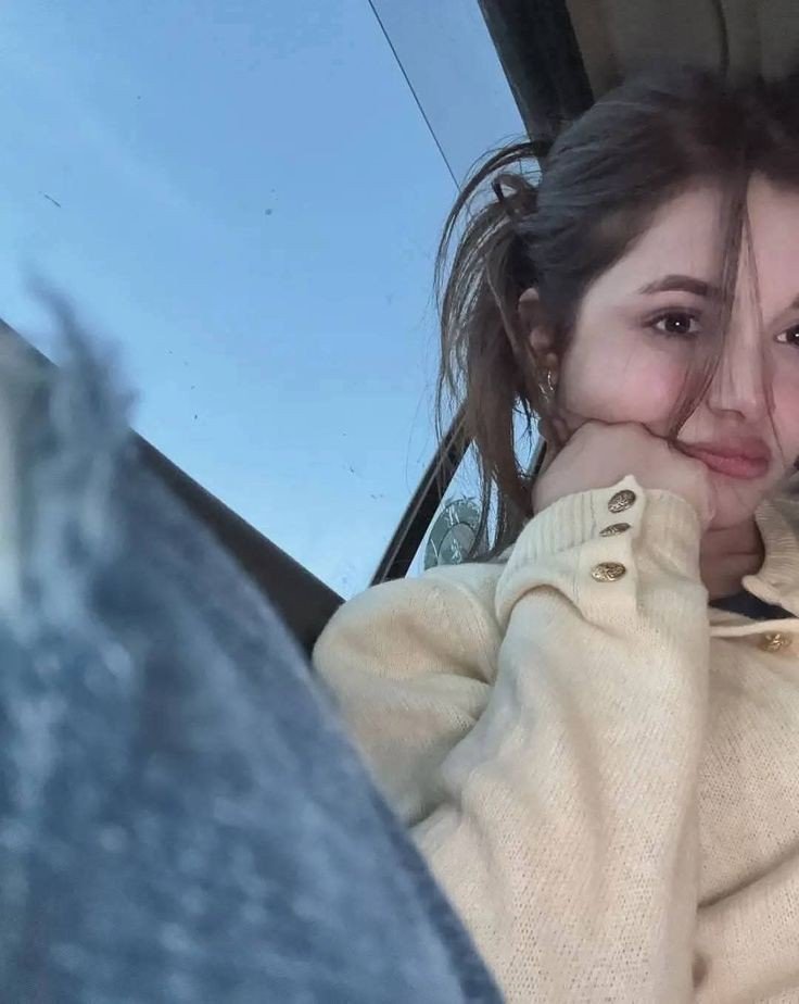 instagram-dp-for-girls-black-stylish-love