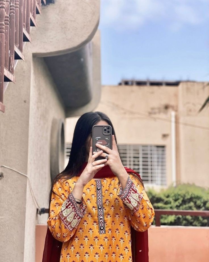 mystery-girl-dp-for-social-media mystery-girl-dp-for-social-media