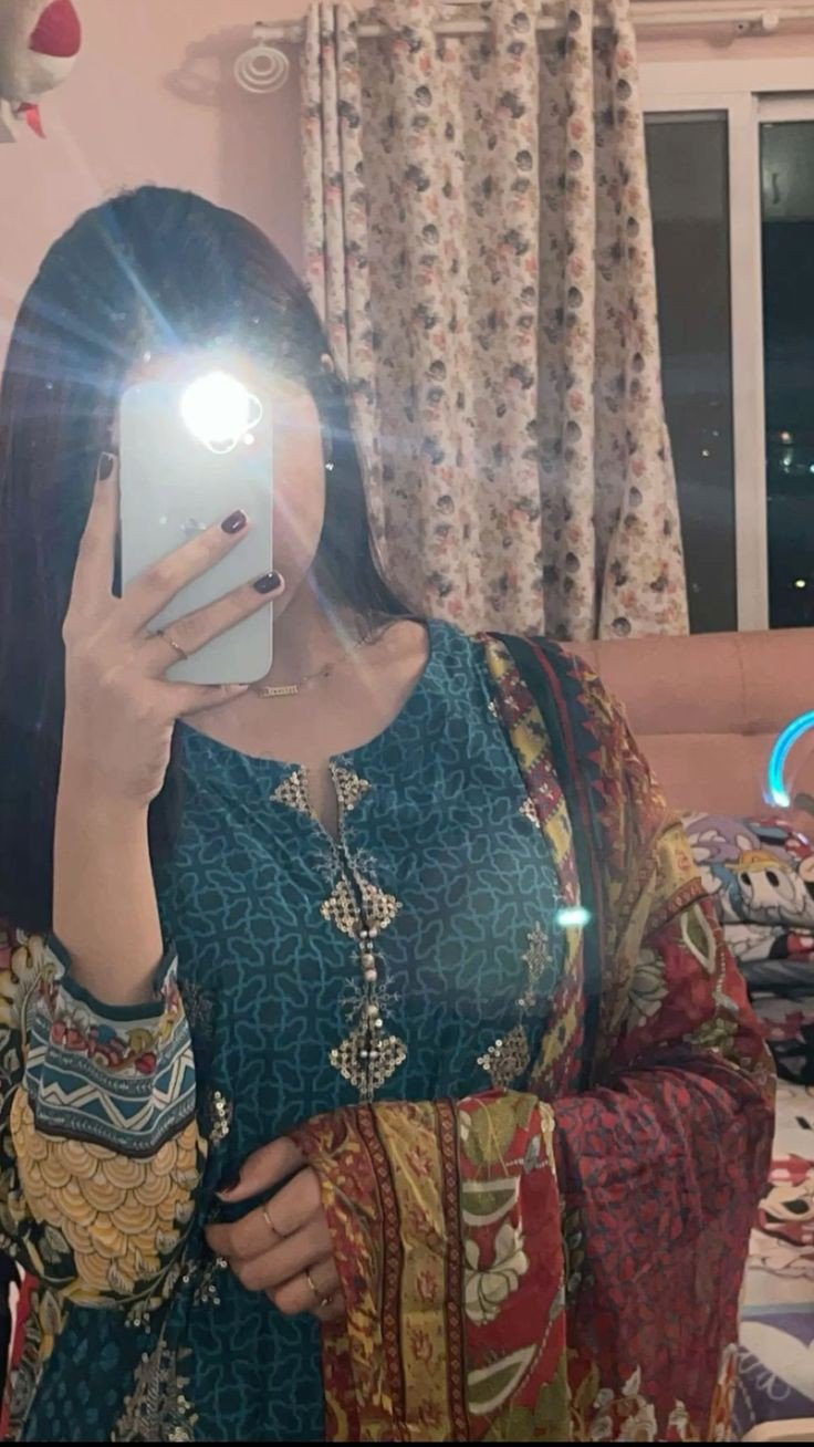 stylish-mysterious-face-dp stylish-mysterious-face-dp