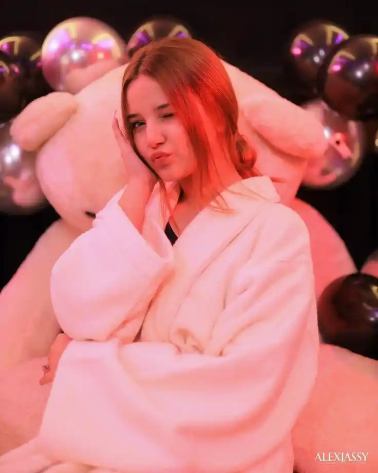 Cute Indian Girl Pic