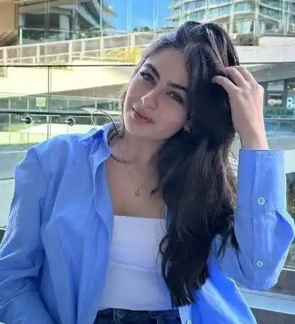 Hidden Face Girls Dp