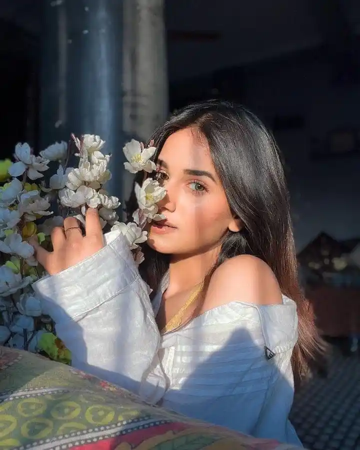 High Quality Girls Dp