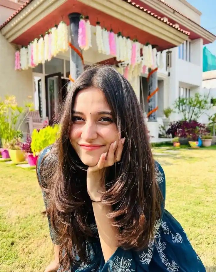 Instagram Model Girl DP