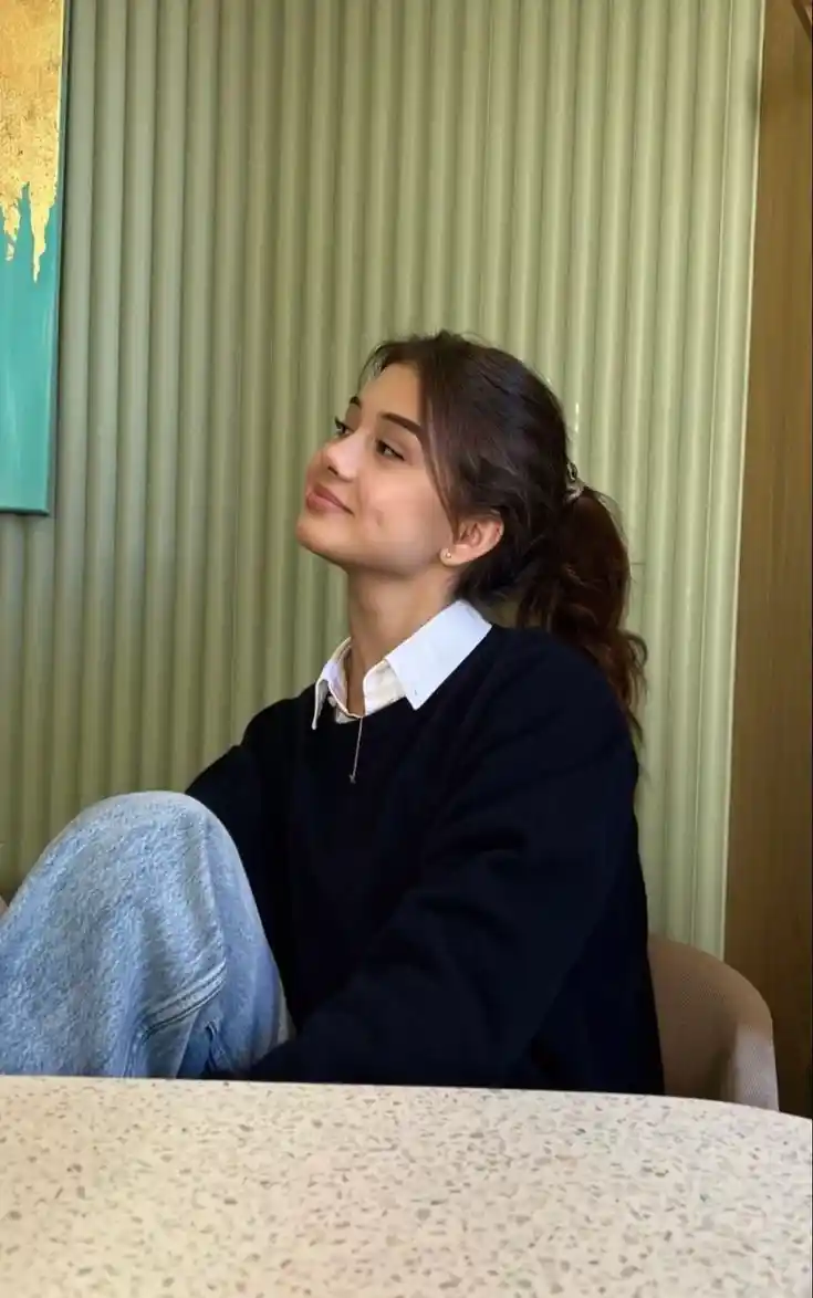 Perfect Girls Profile Pic