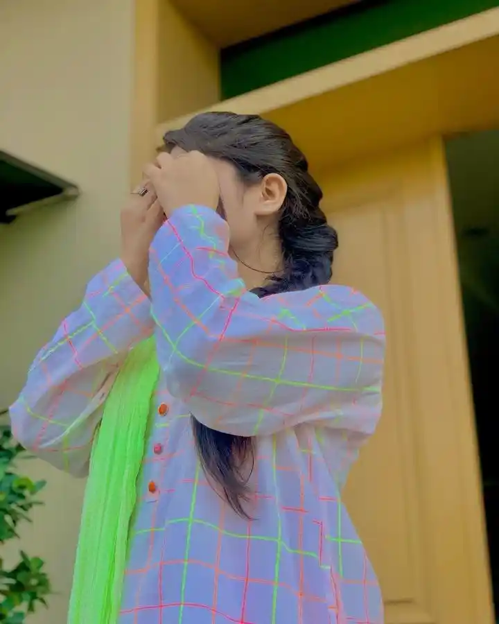 Stylish Instagram Girl Pic