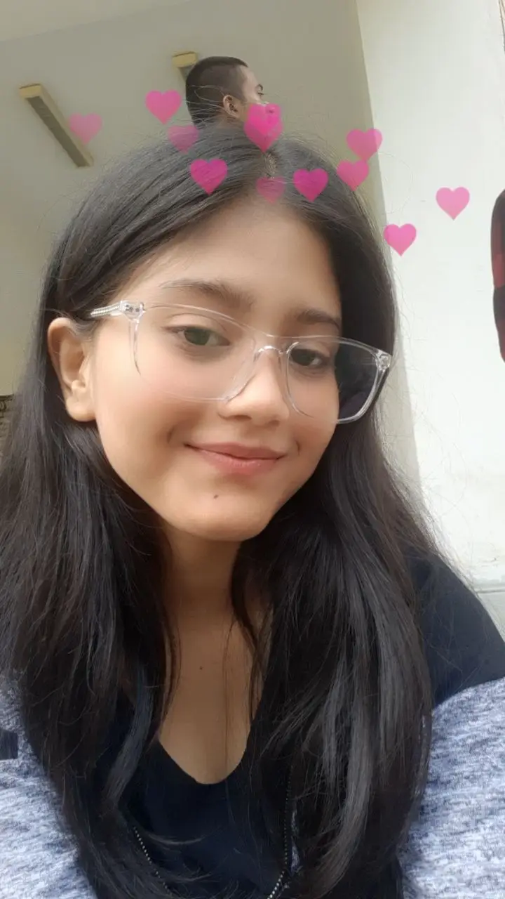 aesthetic-hijab-girl-hide-face-pic