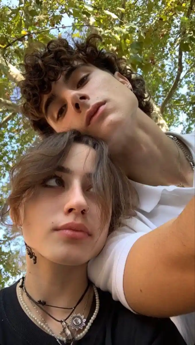 anime couple dp for whatsapp