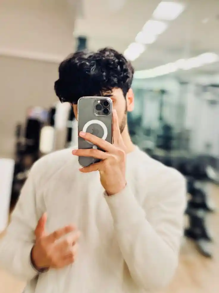 beautiful girls eyes dp for instagram