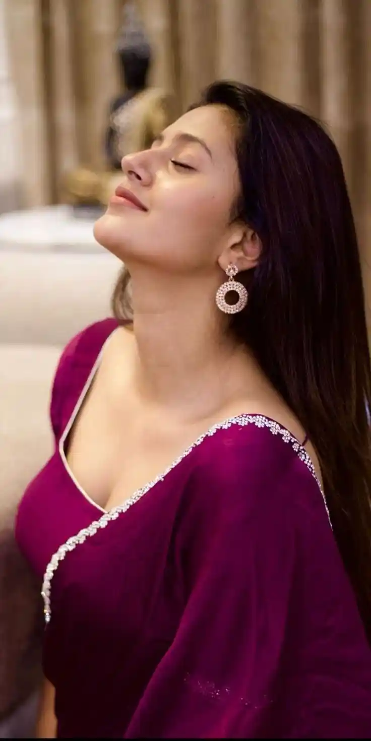 blur hide face girl pic instagram