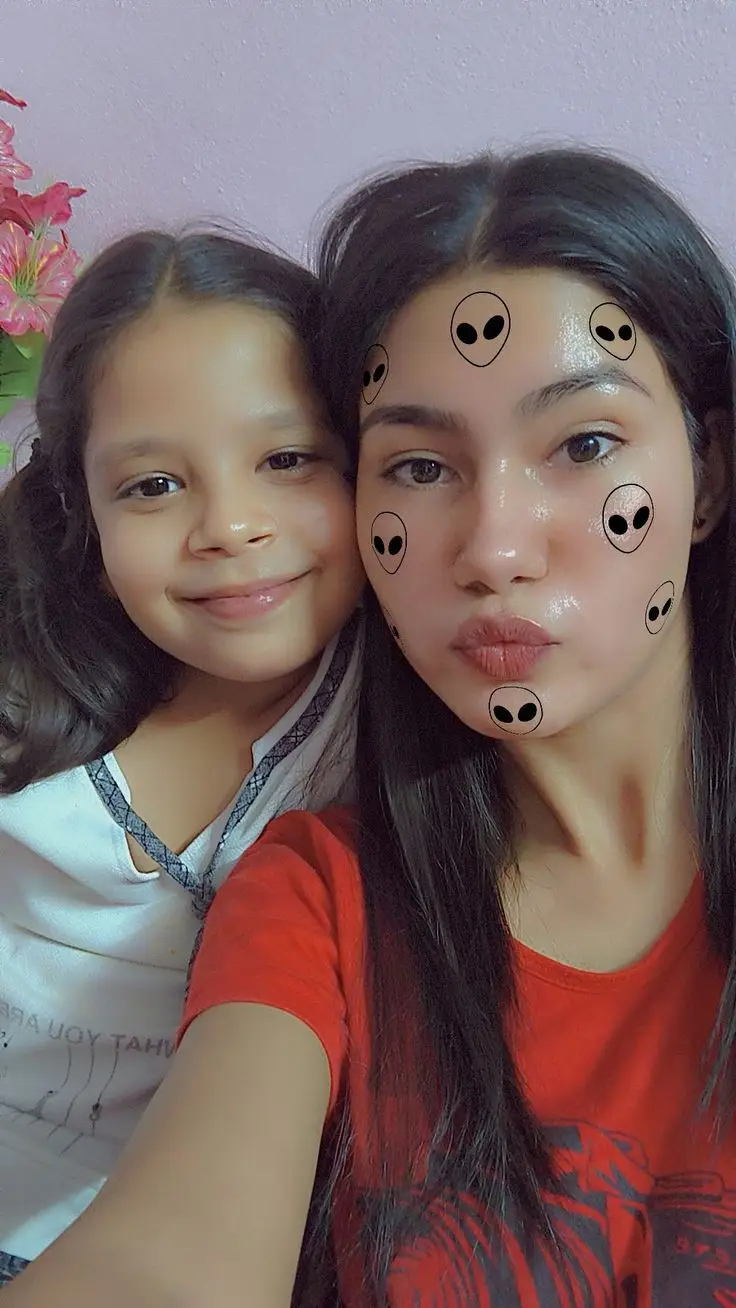 college-village-real-simple-girl-image