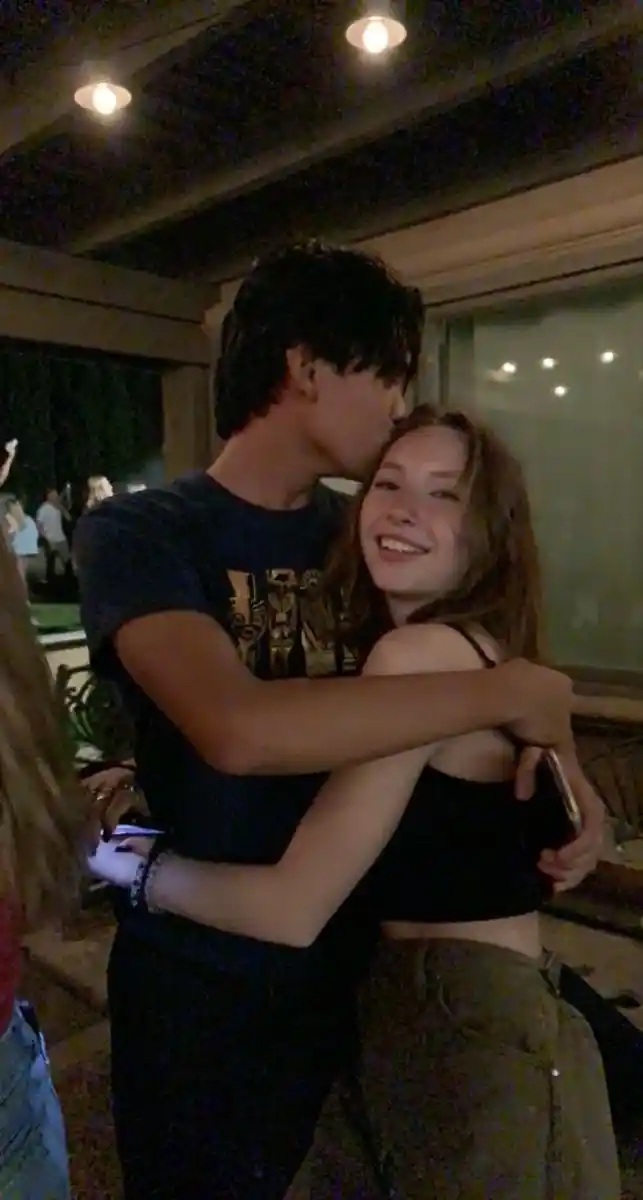 couple dp anime boy and girl for instagram