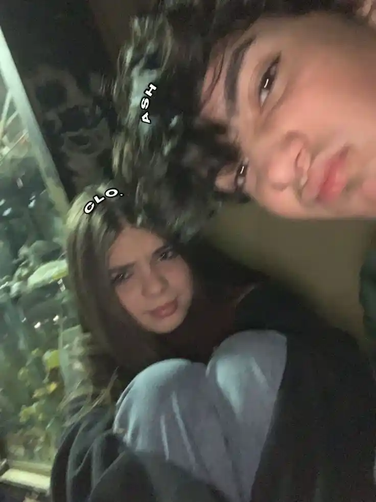 cute aesthetic couple pic for instagram dp