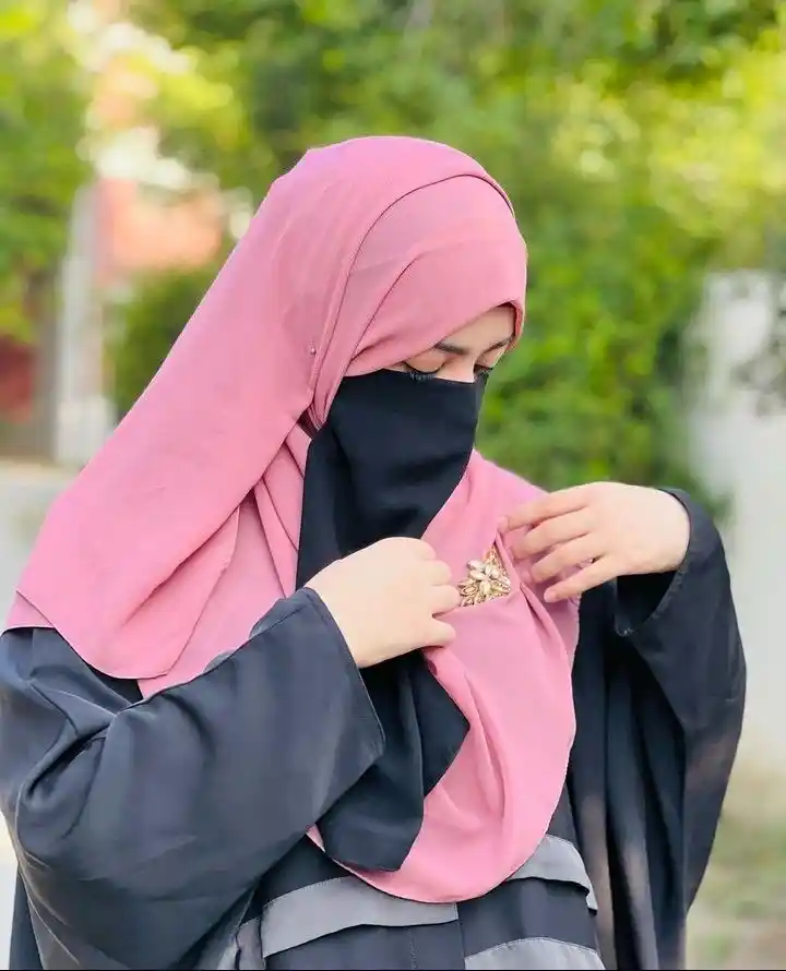 cute hijab girl dp for whatsapp