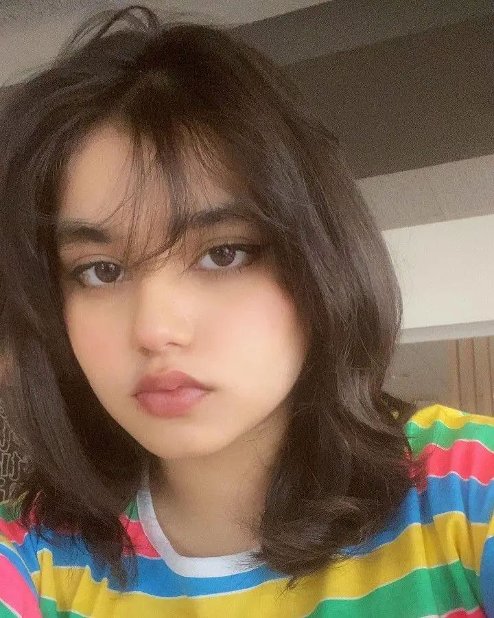 desi-real-simple-girl-image