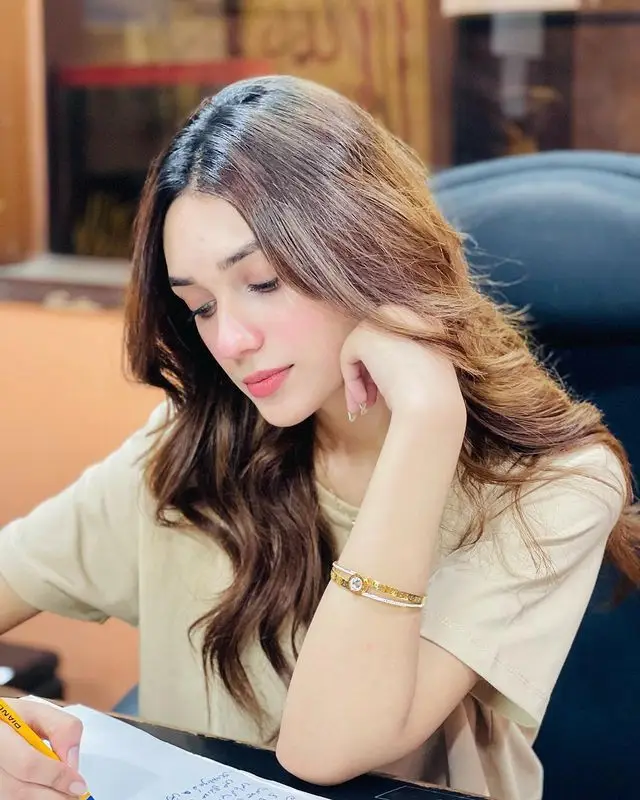 dp for instagram for girl hide face dp for instagram for girl hide face