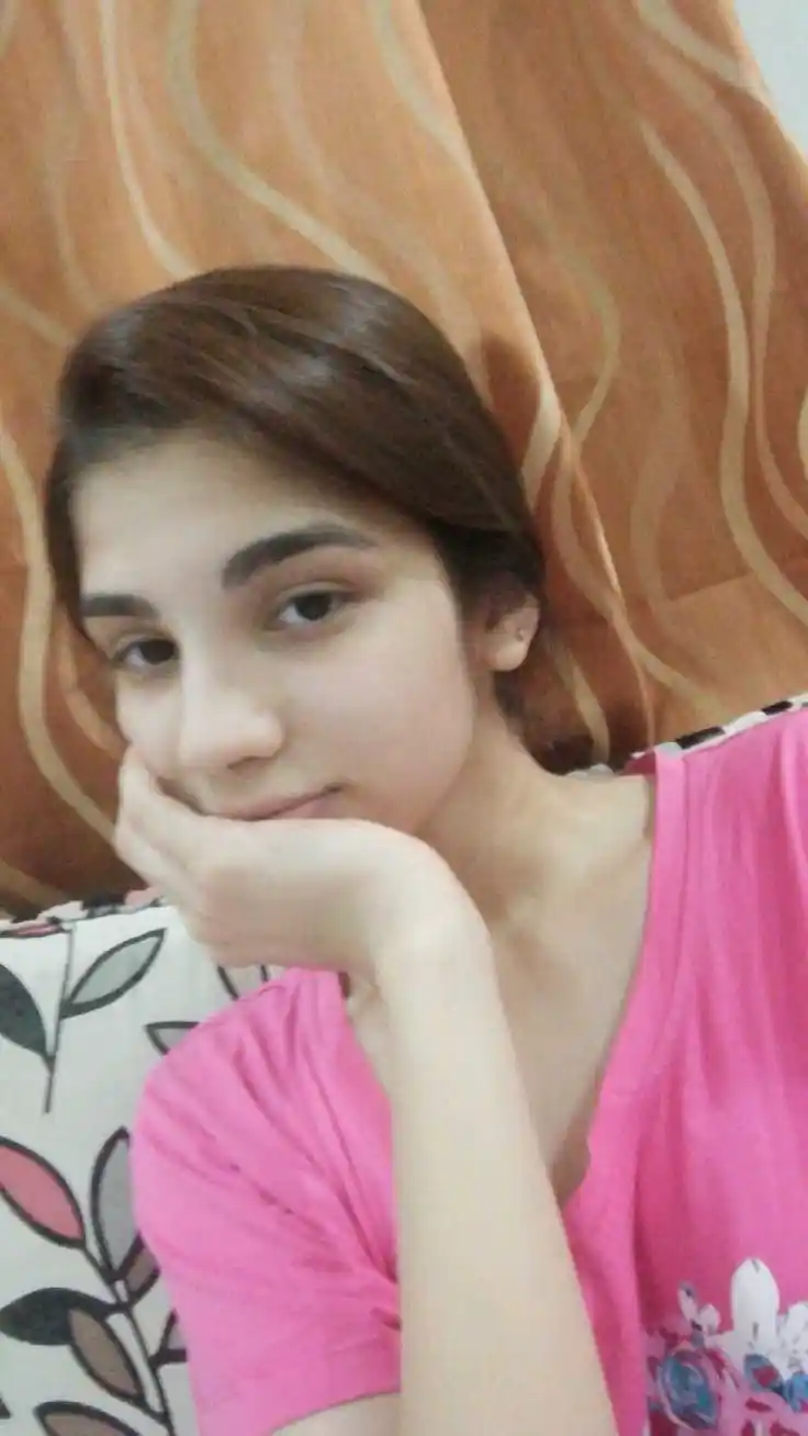 dpz hide face girl pic