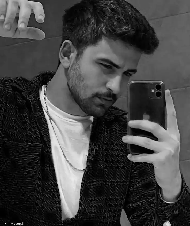 earrings attractive instagram hidden face dp for girls