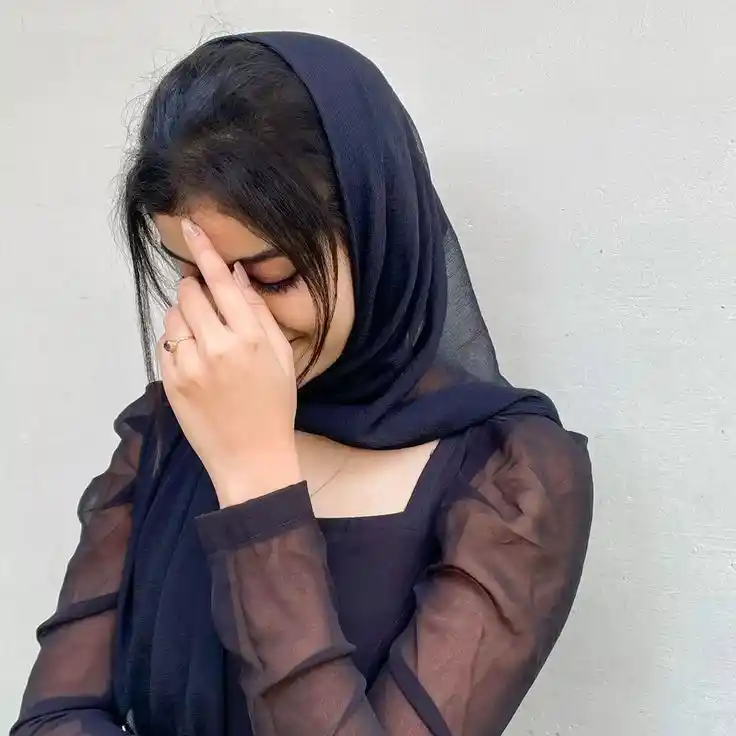 hide face girl pic aesthetic instagram