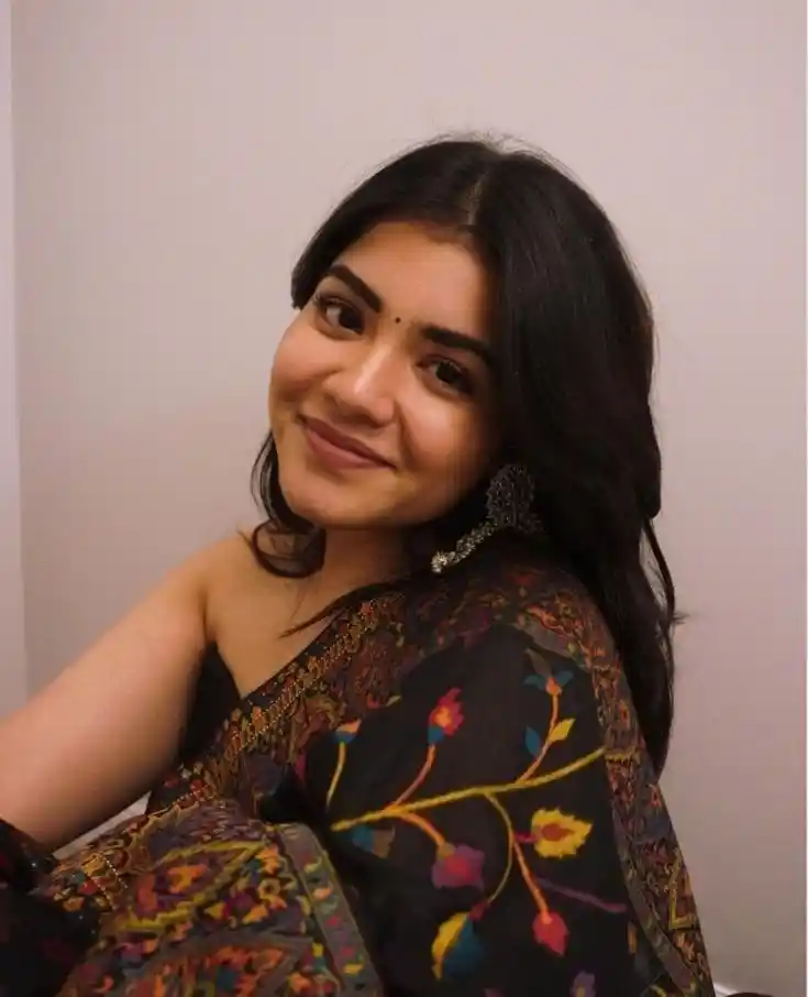 hide face girl pic aesthetic instagram