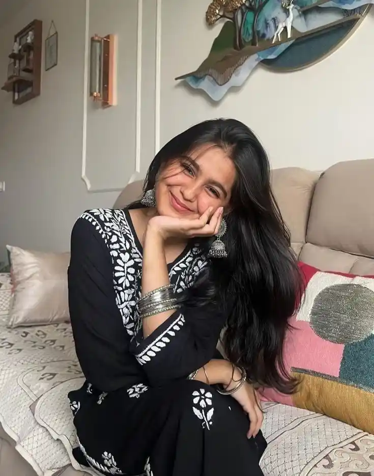 hide face girl pic aesthetic iphone