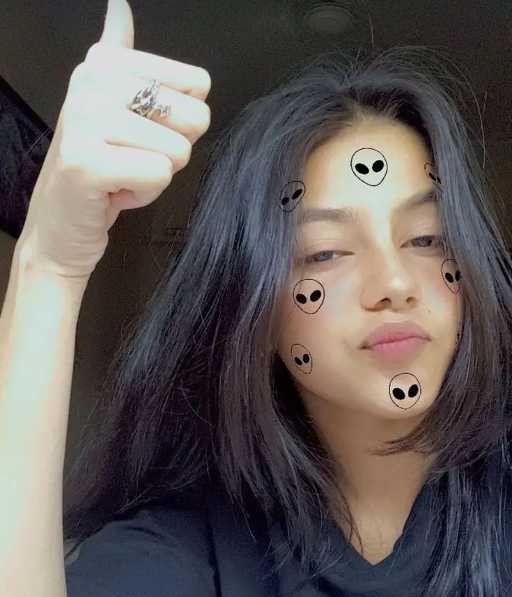 hide-face-girl-pic-attitude