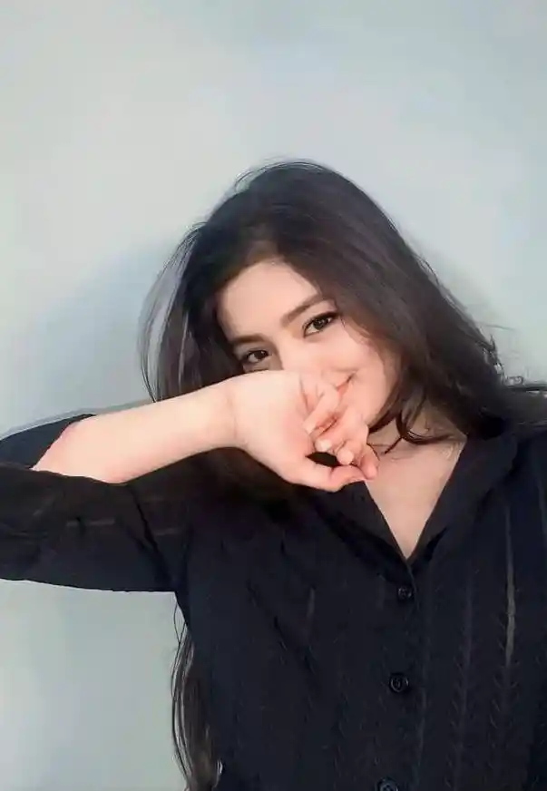 indian student real simple girl image