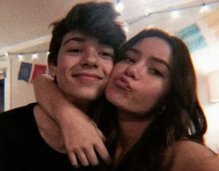 instagram cute couple dp cartoon