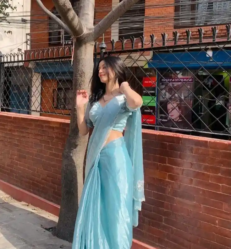 instagram dp for girls black blur