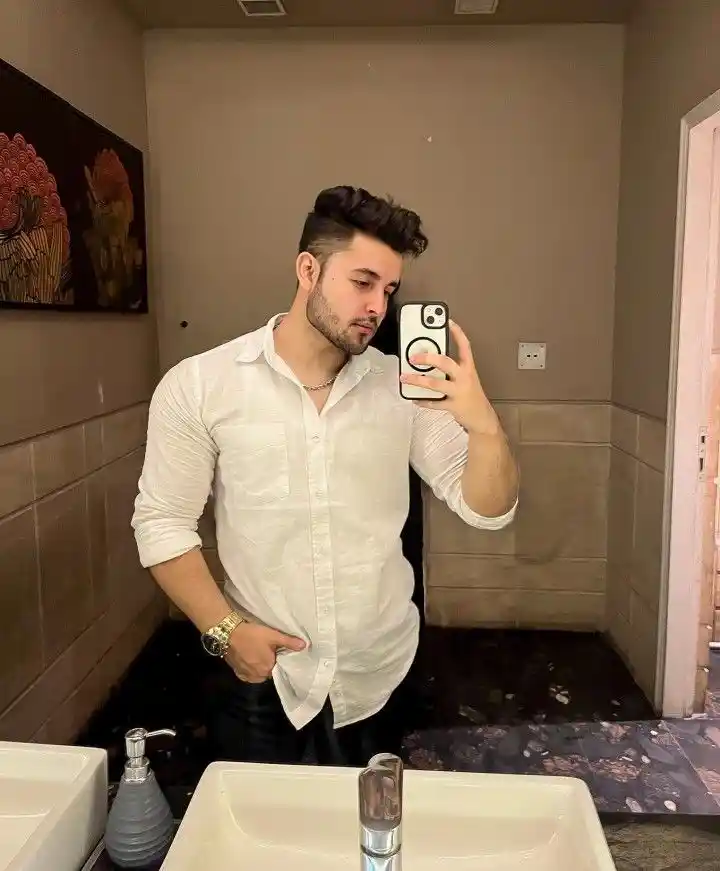 instagram dp for girls couple