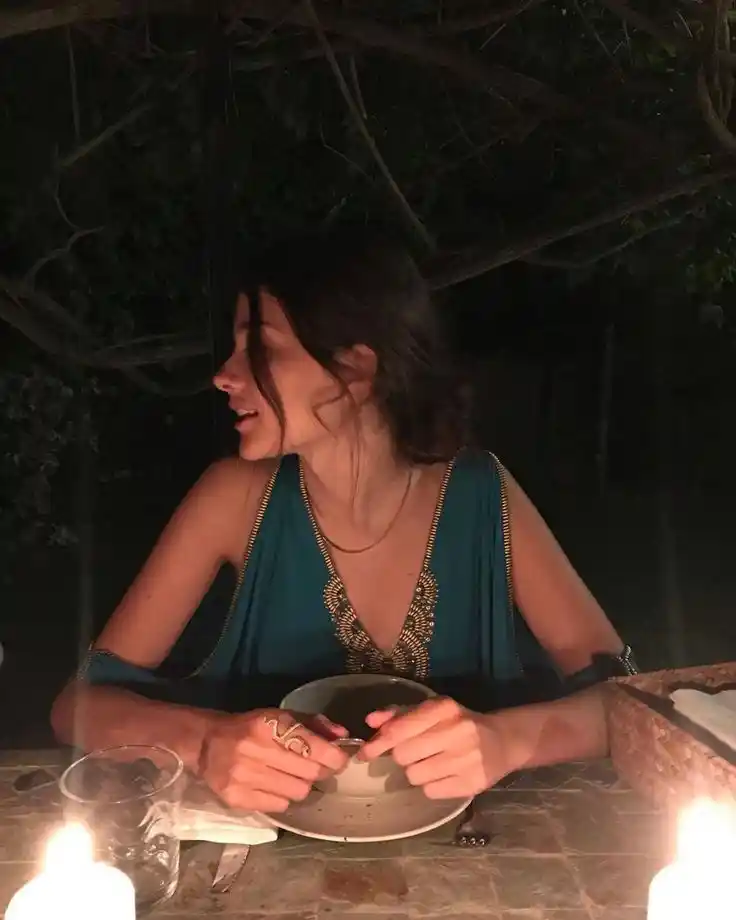 instagram girls dp attitude