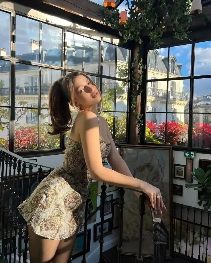 instagram girls dp cute girl attitude