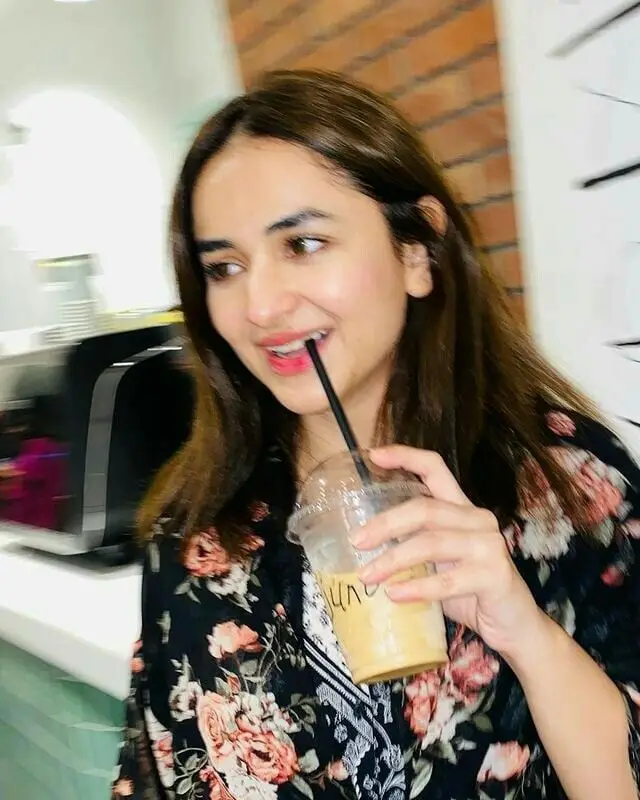 ladki-ki-dp-attitude