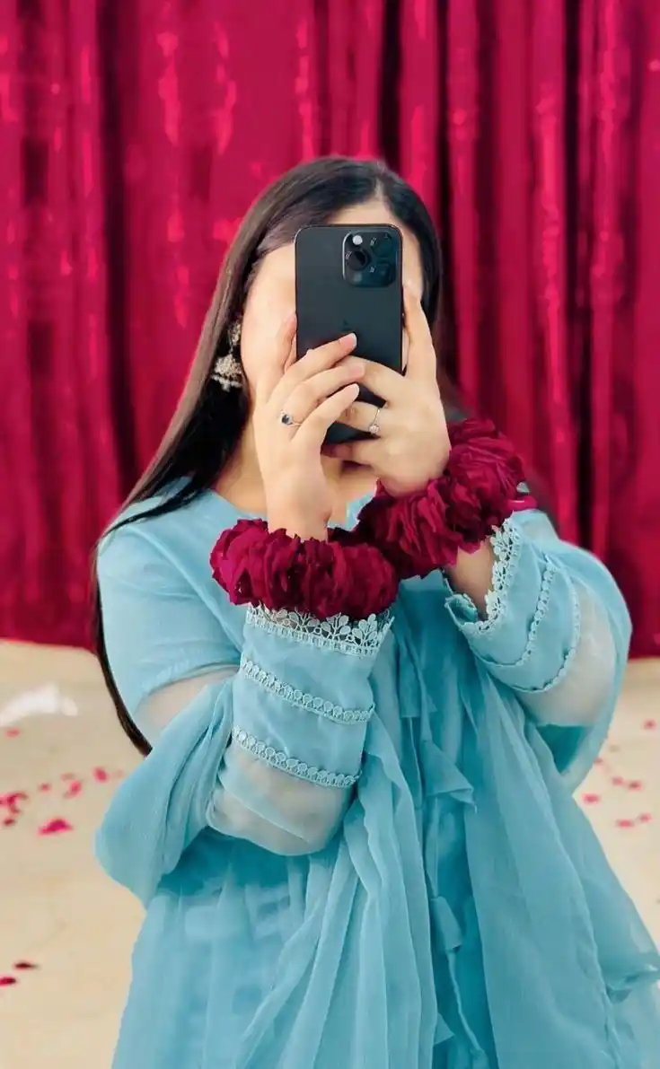 mirror selfie dp for girl attitude mirror selfie dp for girl attitude