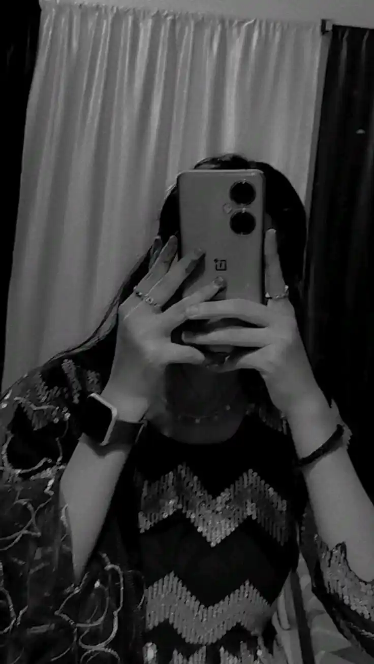 mirror selfie dp for instagram girl attitude mirror selfie dp for instagram girl attitude