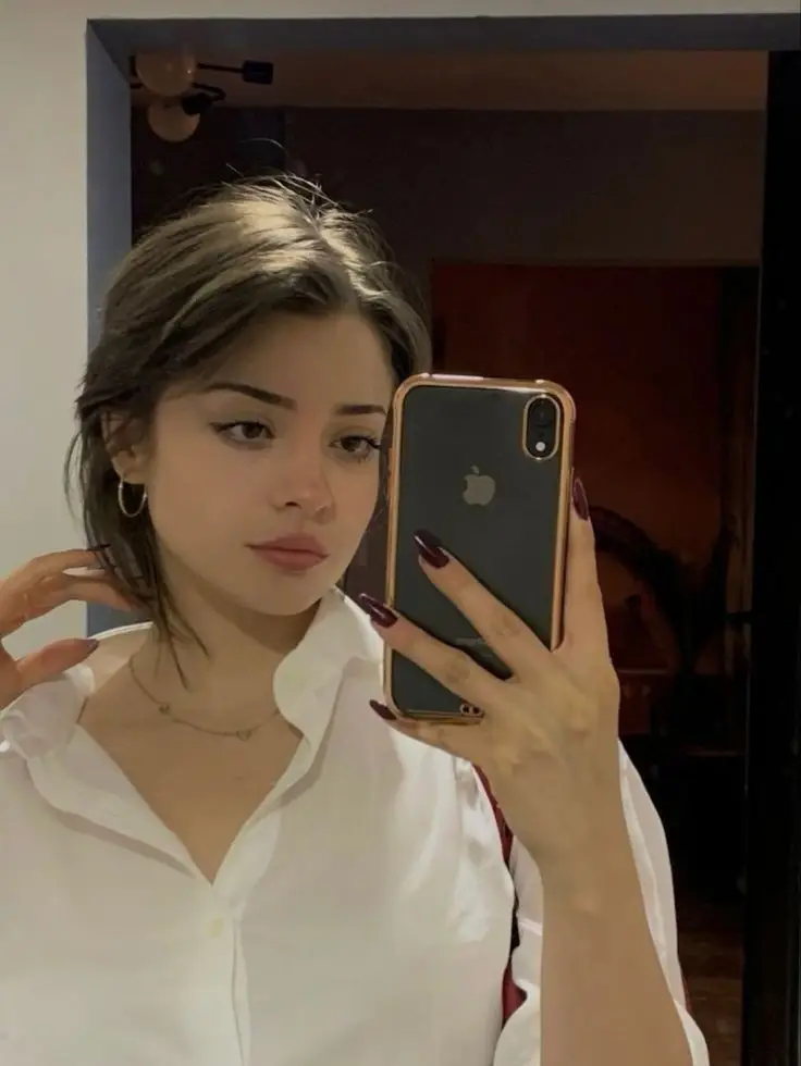 mirror selfie dp girl cartoon mirror selfie dp girl cartoon