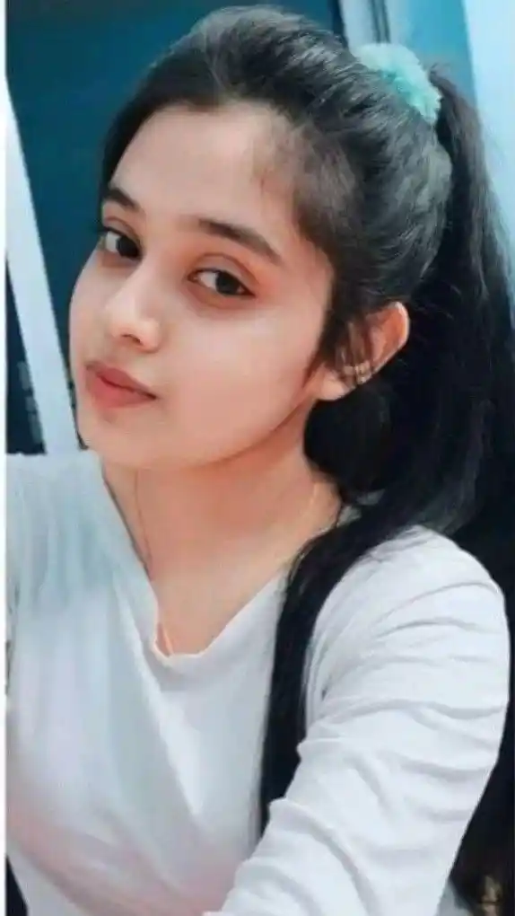 real pic girl simple