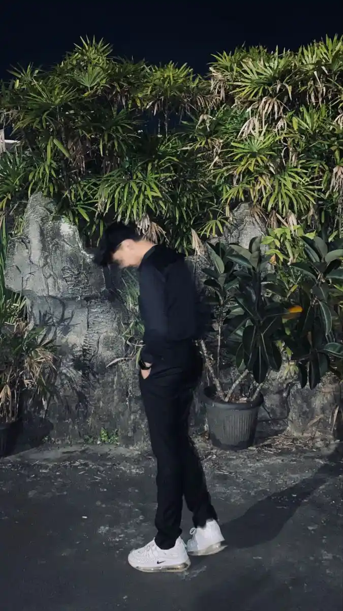 sad dp boy alone attitude