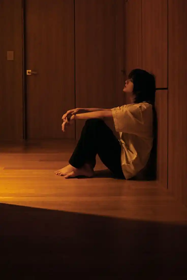 sad girl dp download for whatsapp