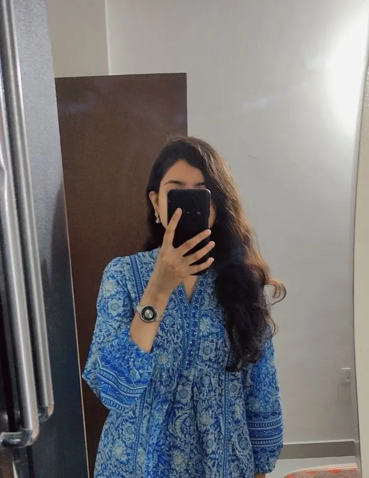 single-girl-dp-alone