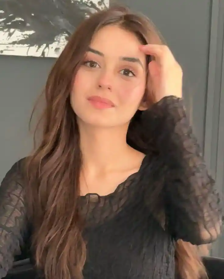 single girl dp black colour indian