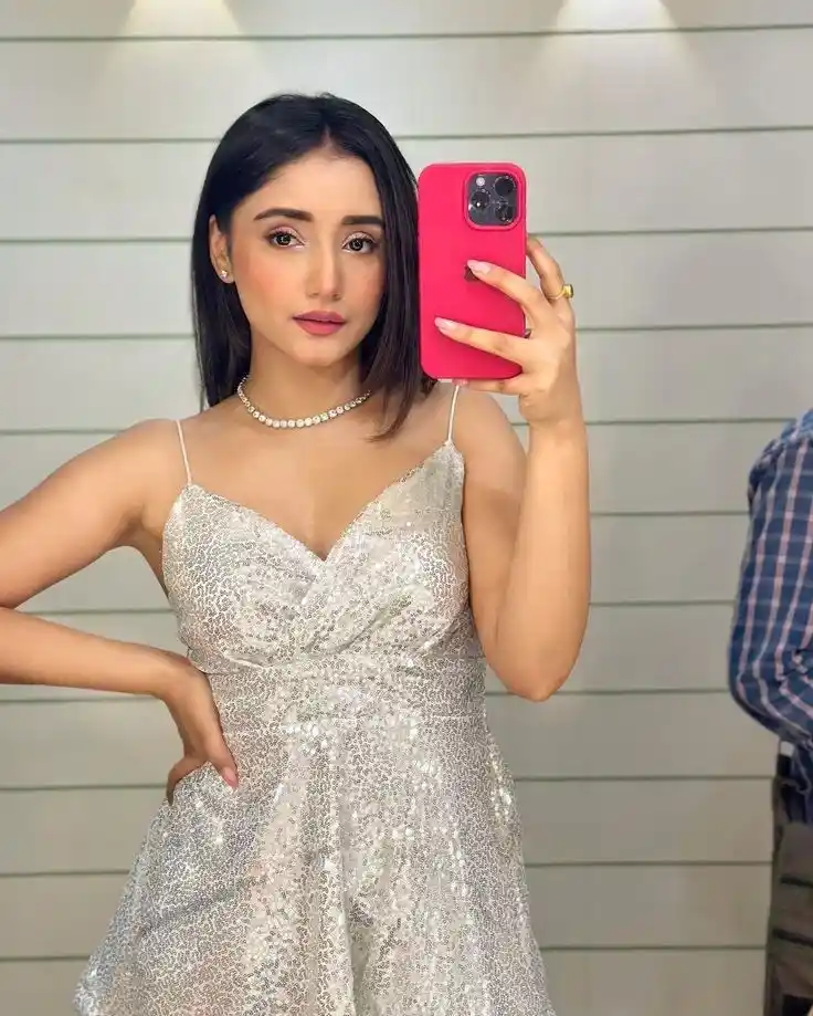 single girl dp cartoon for instagram